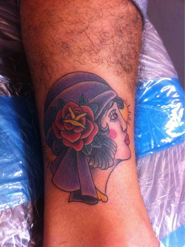 Tattoo, woman, hat, rose.