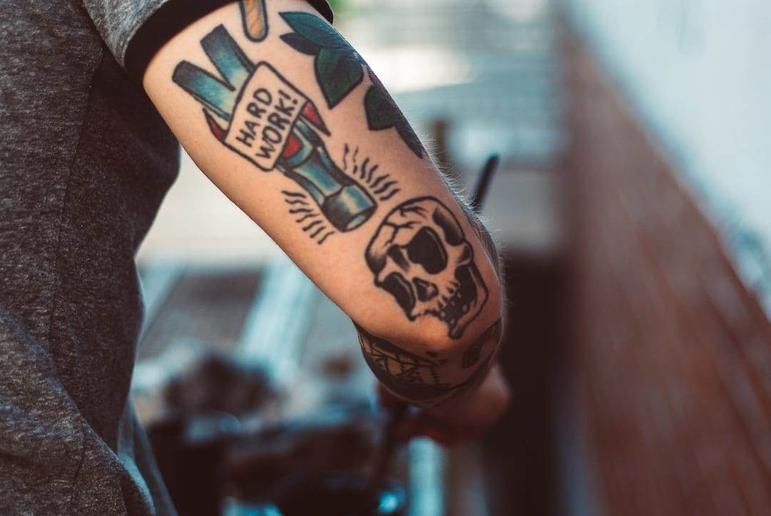 Style Guide: Blackwork Tattoos • Tattoodo