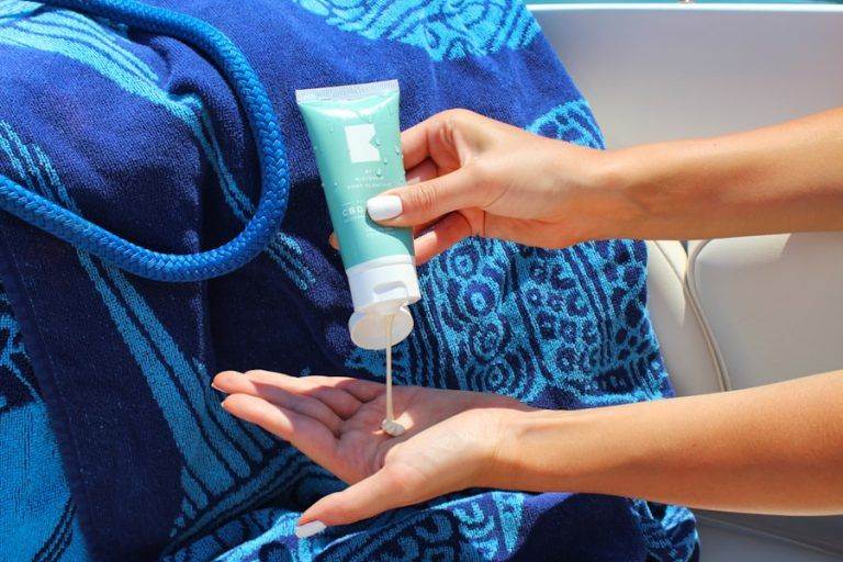 Photo Sunscreen lotion